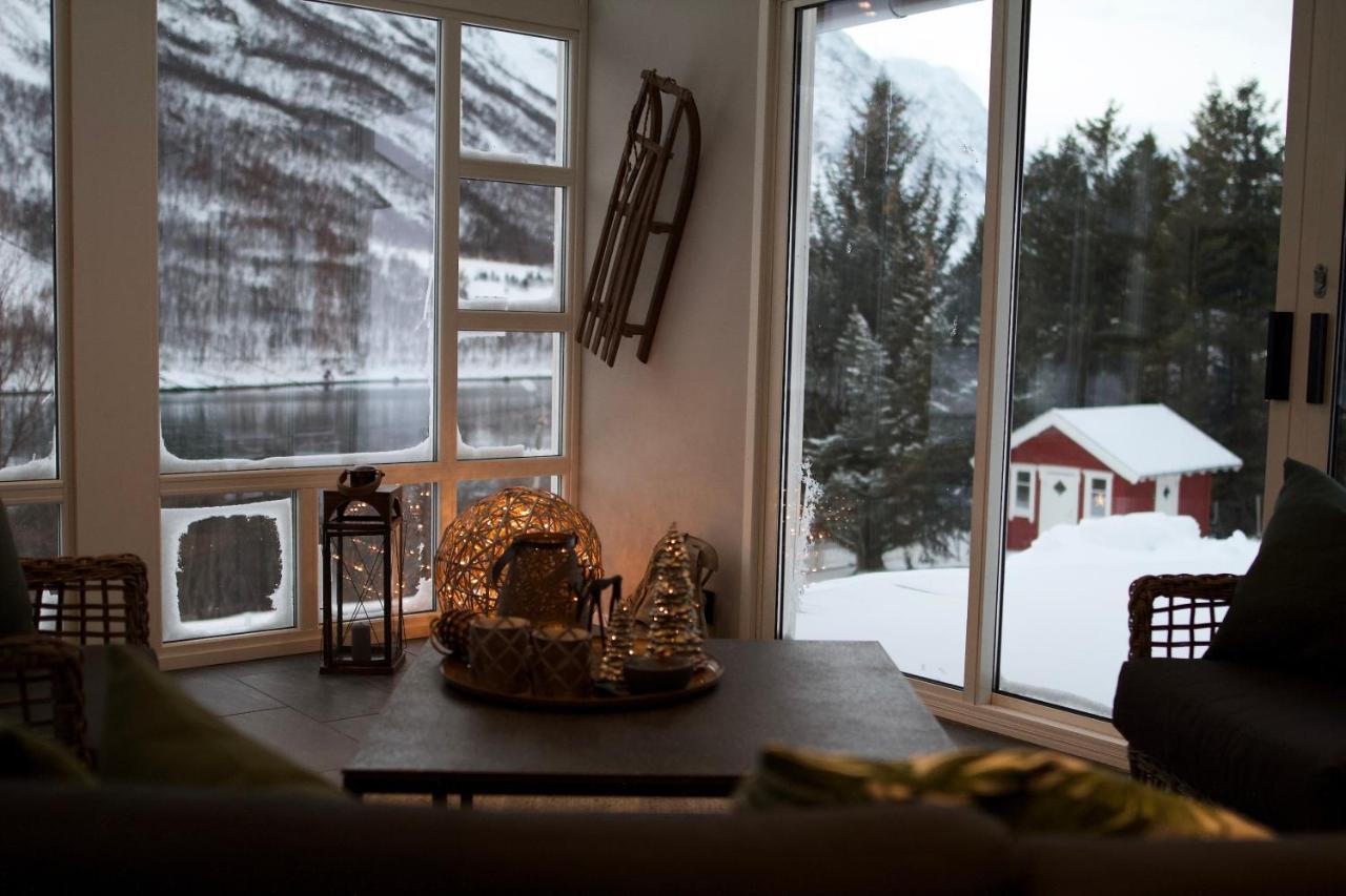 Kjosen Lodge, Lyngen. Lyngseidet Eksteriør billede