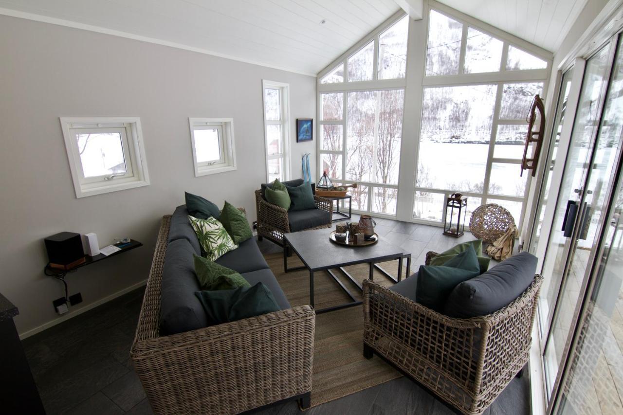 Kjosen Lodge, Lyngen. Lyngseidet Eksteriør billede
