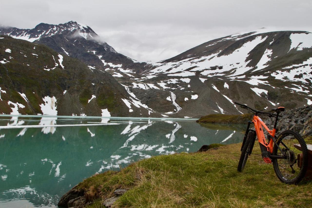 Kjosen Lodge, Lyngen. Lyngseidet Eksteriør billede